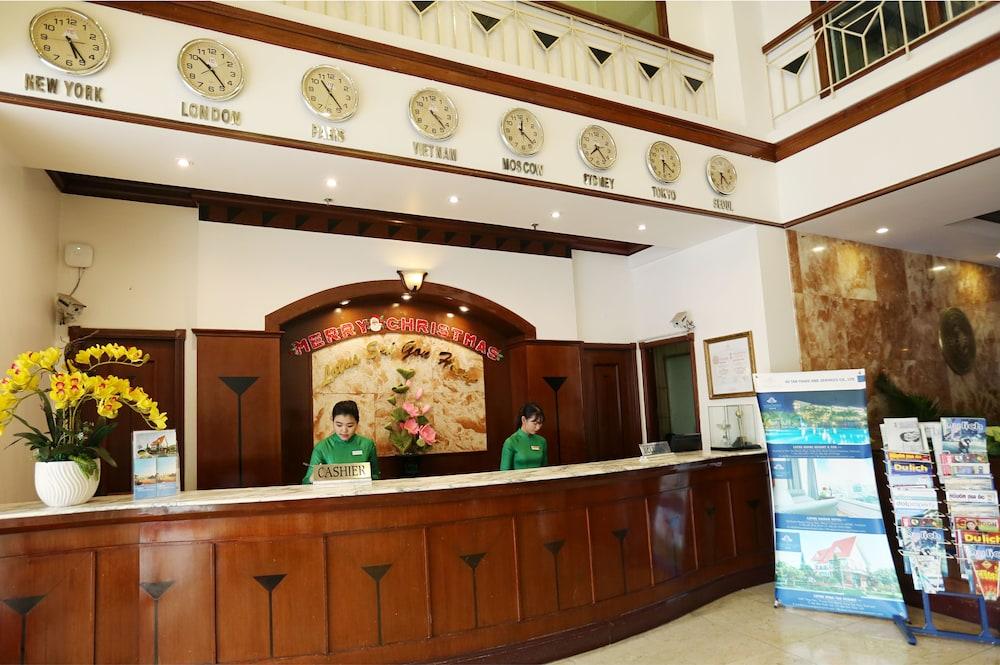 Lotus Saigon Hotel Ho Chi Minh-stad Buitenkant foto