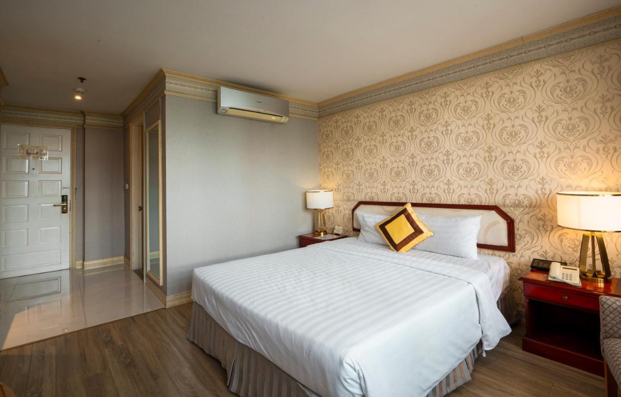 Lotus Saigon Hotel Ho Chi Minh-stad Buitenkant foto