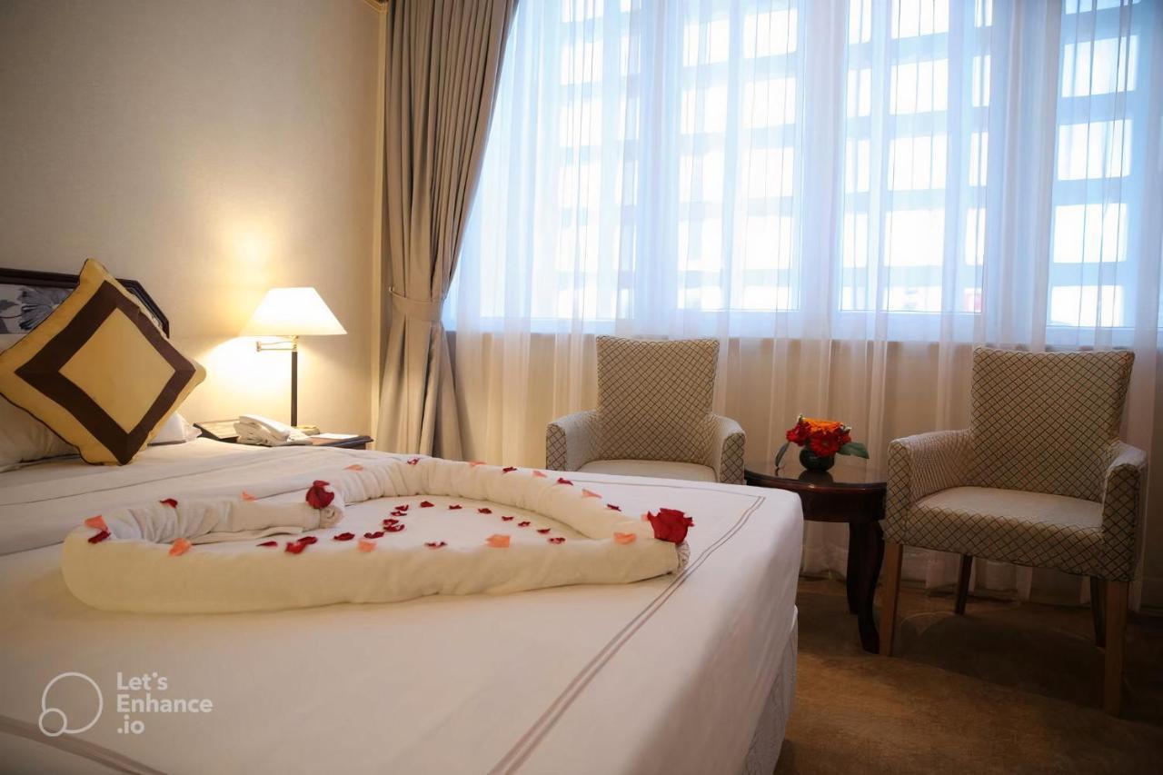 Lotus Saigon Hotel Ho Chi Minh-stad Buitenkant foto