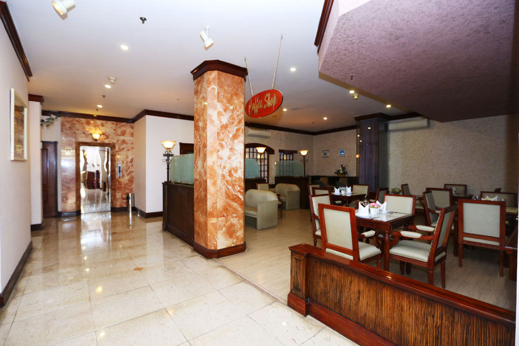 Lotus Saigon Hotel Ho Chi Minh-stad Buitenkant foto